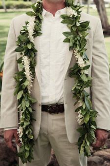 Zen Wedding, Polynesian Wedding, Wedding Lei, Groomsmen Party, Wedding October, Green Wedding Inspiration, Kauai Wedding, Island Wear, Hawaiian Lei