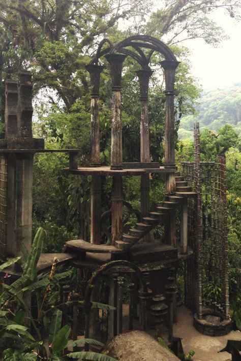 Las Pozas, Xilitla. And the Surrealist Edward James Garden.    Las Pozas is located near the village of Xilitla, and it’s a garden with more than 80 acres of waterfalls, pools, and massive surreal structures by English poet Edward James. Fantasy Places, Urban Exploration, Abandoned Buildings, Abandoned Houses, Beautiful Architecture, Luxor, Magical Places, Nature Aesthetic, Pretty Places