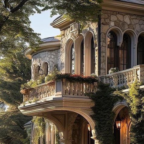 Italian Architecture Homes, Italian Villa Exterior, Luxury Italian Villa, Italian Villa Interior Design, Italian Villa Interior, Italian Mansion, Italian Names, 100k Followers, Italian Architecture