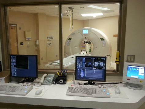 X Ray Room Hospital, Ct Scan Aesthetic, Mri Scan Aesthetic, Ct Scan Room, Radiologist Aesthetic, Radiology Aesthetic, X Ray Room, Rad Tech Student, Medical Physics