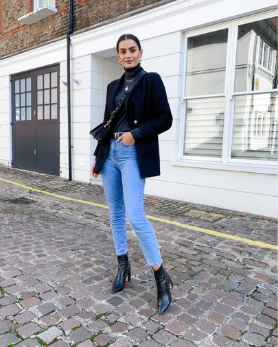 Black blazer coat, cashmere roll neck. Topshop blue jeans. Black croc ankle boots. Black Heeled Boots Outfit, Jeans And Black Boots Outfit, Booties Work Outfit, Pointed Boots Outfit, Heeled Ankle Boots Outfit, Heeled Booties Outfit, Black Ankle Boots Outfit, Ankle Boots Outfit Winter, Black Coat Outfit