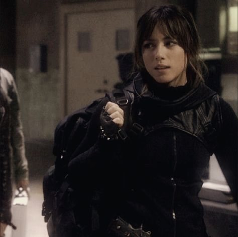 Quake Agents Of Shield, Daisy Johnson Marvel, Pfp Marvel, Agents Of Shield Daisy, Chloe Benett, Environment Photography, Chloe Bennett, Daisy Johnson, Chloe Bennet