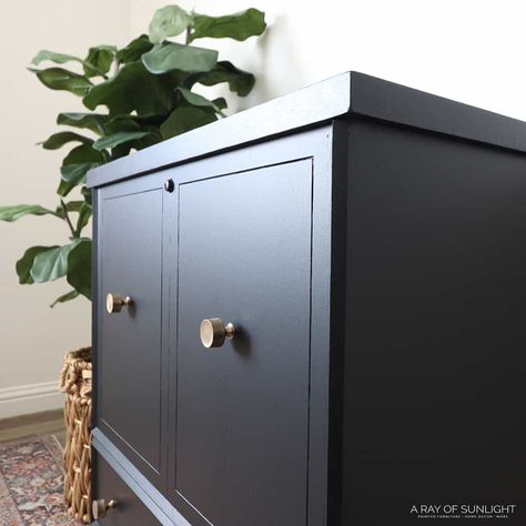 Best Black Paint For Furniture Behr, Behr Noir Chalk Paint, Spray Paint Furniture Black, Best Flat Black Paint For Furniture, Best Matt Black Paint For Furniture, Behr Classic Noir Chalk Paint, Black Matte Paint For Furniture, Black Wood Paint, Charcoal Furniture Paint