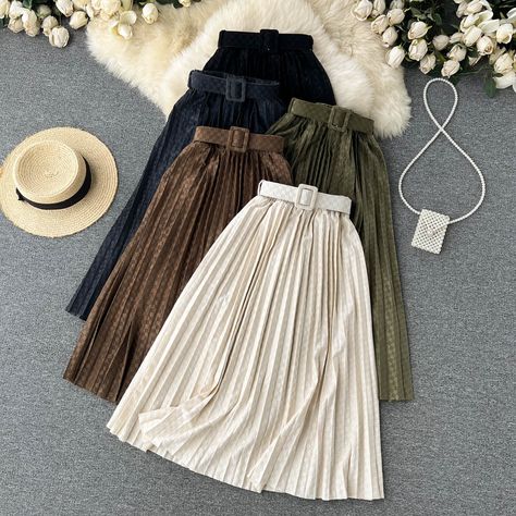 Cute pleated A-line skirtFabric: velvetColor: black, apricot, coffee, green, blue.Size(cm): free size (1inch=2.54cm)lenght 75cm bust 56-82cmPlease check the size carefully when you choose items, thank you A Line Pleated Skirt, Modest Ootd, Sunday Fashion, Diy Belt For Dresses, Classy Short Dresses, Midi Skirt With Pockets, Clueless Outfits, Dressy Skirts, Top Fashion Bloggers