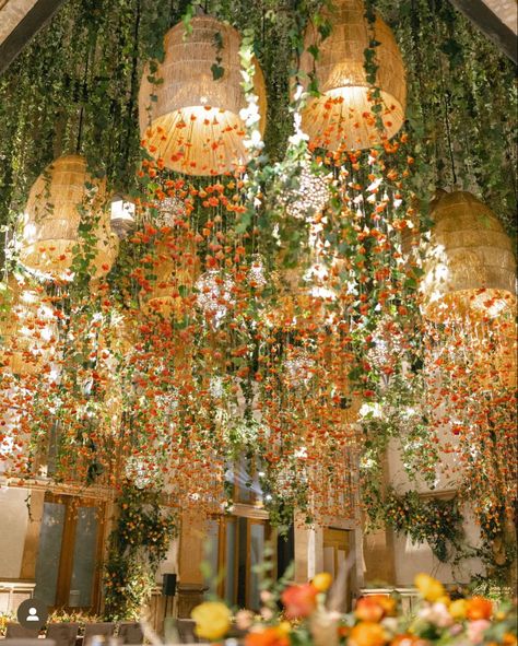 Al Fresco Wedding Decor, Faerie Wedding Aesthetic, Instead Of Flowers Wedding, Balinese Decoration, Indian Garden Wedding, Pakistani Sangeet Decor, Orange Indian Wedding, Mehndi Decor In Garden, Colourful Sangeet Decor