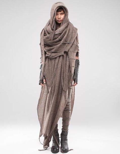 Apocalypse Fashion, Shawl Outfit, Dystopian Fashion, Post Apocalyptic Fashion, Star Wars Fashion, Apocalyptic Fashion, Concept Clothing, Medieval Clothing, Futuristic Fashion