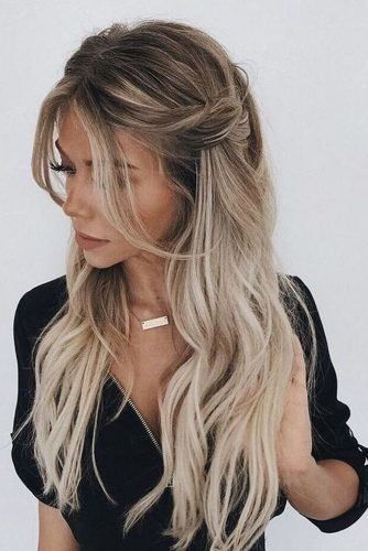 32+ Easy Work Hairstyles For A Sleek And Polished Appearance Noah Beck, Formal Hair, Prom Hair Down, Homecoming Hairstyles Updos, Caramel Highlights, Haircut Styles, Best Wedding Hairstyles, Homecoming Hair Down, Wedding Hairstyles Half Up Half Down