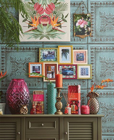 Cuban Decor, Indochine Style, Cuban Style, Bohemian House, Wall Art Lighting, Colourful Living Room, Country Kitchen Decor, Bohemian Interior, Chic Home Decor