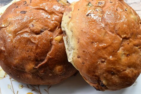 English Tea Cakes Recipes, English Tea Cakes, Tea Cake Recipe, Baked Recipe, Rock Cake, Yorkshire Tea, Tea Cakes Recipes, Dried Fruit Mix, Savory Scones