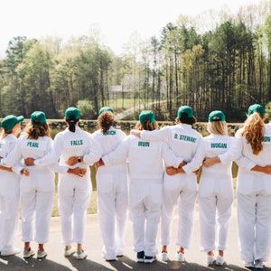 Country Club Uniform, Country Club Staff Uniforms, Golf Caddie Outfit, Caddy Shack Theme Party Outfits, Golf Caddy Outfit, Bar Golf Outfit, Masters Caddy Costume, Country Club Outfits Women, Country Club Birthday Party