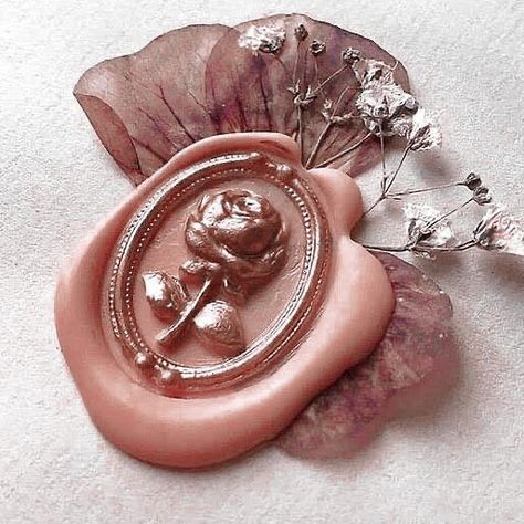 Pink Wax Seal Aesthetic, Victorian Wax Seal, Wax Stamps Aesthetic, Sealed Letter Aesthetic, Wax Seal Letter Aesthetic, Wax Seals Aesthetic, Wax Seal Art, Umbridge Aesthetic, Wax Seal Aesthetic