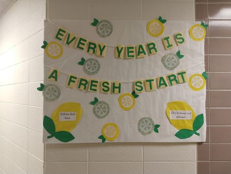 Lemon Door Decorations Classroom, Lemon Classroom Door Ideas, Fruit Themed Bulletin Board, Lemonade Classroom Theme, Citrus Classroom Theme, Lemon Bulletin Board Ideas, Lemon Theme Classroom, Clubhouse Decorations, Lemon Display