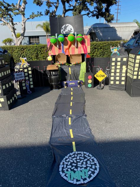 Ninja Turtles Halloween Decorations, Ninja Turtle Trunk Or Treat Ideas For Cars, Teenage Mutant Ninja Turtle Trunk Or Treat, Trunk Or Treat 2023, Ninja Turtle Diy Decor, Tmnt Trunk Or Treat, Tmnt Decoration Ideas, Ninja Turtles Trunk Or Treat Ideas, Ninja Turtle Trunk Or Treat Ideas