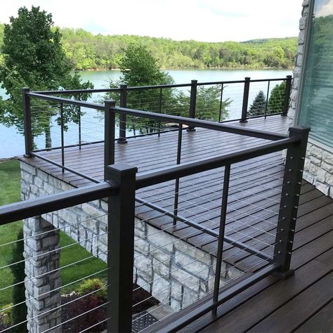 Railing Around Deck, Exterior Deck Railing Ideas, Lake House Deck Railing Ideas, Composite Railing Ideas, Mid Century Modern Deck Railing Ideas, Deck Fencing Railing, Deck With Cable Railing Design, Horizontal Cable Deck Railing, Deck With Wire Cable