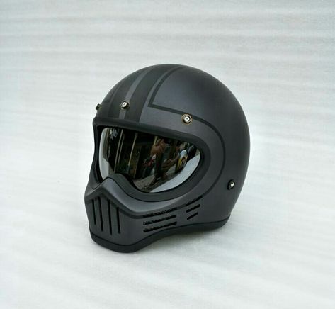 Royal Enfield Helmet, Bobber Helmets, Motos Bobber, Ktm Dirt Bikes, Cool Bike Helmets, Suzuki Cafe Racer, Cafe Racer Helmet, Motorcycle Helmet Design, Retro Helmet