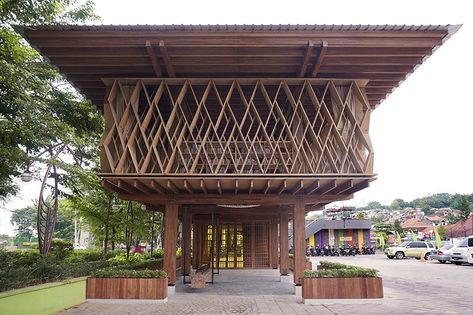 https://www.designboom.com/architecture/shau-elevated-microlibrary-prefabricated-timber-indonesia-03-30-2020/ Resort Masterplan, Filipino Architecture, Roof Cladding, Timber Architecture, Local Architecture, Beachfront House, Bamboo Architecture, House On Stilts, Beautiful Library