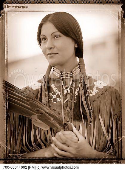 Stunning Cree woman. Notice the traditional Cree flowers on her dress :) Cree Tribe, Native Woman, Native Clothing, Native American Woman, Native American Photos, Indian People, Native American Peoples, Native American Heritage, Native American Tribes