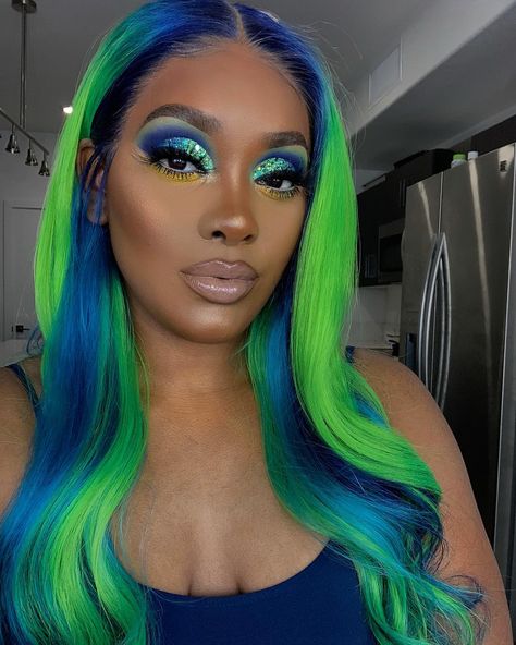 @tailormadejane’s Instagram post: “Omg so we did this look on FB live I loved it so much I had to color a wig to match 😩💪🏾🔥 what do y’all think? Everyone says I looks like…” Lace Front Straight, Hair Colorful, Coloured Hair, Birthday Hair, Raw Hair, Colored Wigs, Hair Starting, Black Barbie, Straight Wig