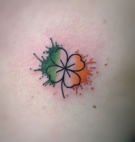 Black Hat Tattoo Dublin | Ireland on Instagram: "Happy Saint Patrick's day to all, come get an Irish themed tattoo to celebrate your love of Ireland ! 🔥🇨🇮  We are open all day ! Come get your tattoo 😍  #tattoo #dublintattoo #theblackhattattoo #irelandtattoo #saintpatrick #ireland" Irish Heart Tattoo, Irish Themed Tattoos, Ireland Tattoos For Women, Celtic Irish Tattoo, Pot Of Gold Tattoo, Irish Tattoos For Men Sleeve, Tattoo Ideas Female Irish, Ireland Themed Tattoo, Small Ireland Tattoo