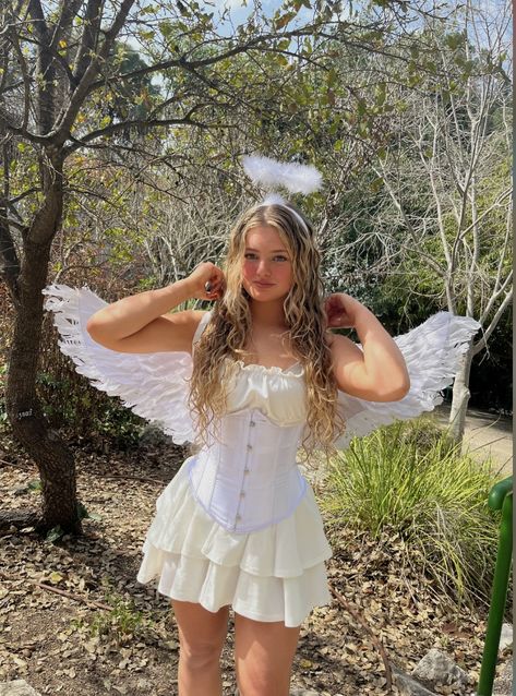 Shoes For Angel Costume, Angel Diy Costume Women, Angle Custom Halloween, Women’s Angel Costume, Angle Dress Costume, Halloween Angles Costume, Angel Costume Modest, Coquette Angel Costume, Angel Ideas Halloween