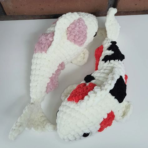 I've made this Koi Fish using ✨️ @skaycrochets ✨️ free crochet pattern! I absolutely loved making these two! #crochetpattern #crochetplush #crochet #pluche #plucheyarn #velvetyarn #velvet #amigurumi #amigurumitoys #handmade #handmadecrochet Free Koi Fish Crochet Pattern, Crochet Koi Fish, Velvet Amigurumi, Amigurumi Fish, Fish Crochet, Crochet Plushie, Velvet Yarn, Carpe Koi, Knit Ideas