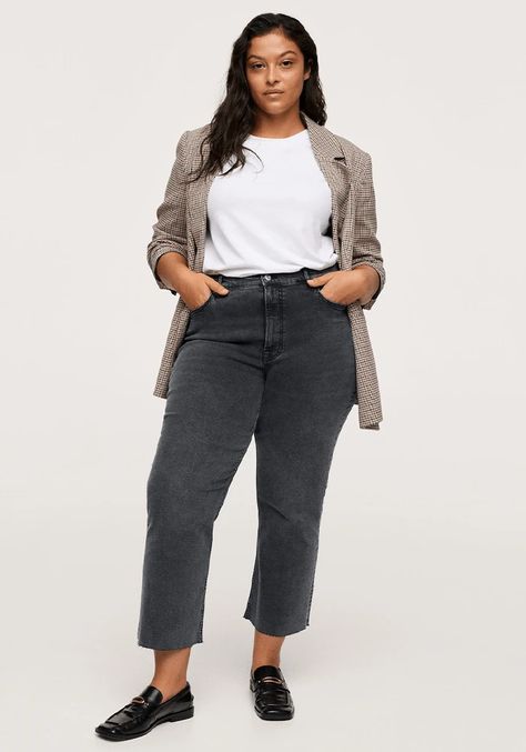 Denim Jeans Outfit Winter, Grey Denim Jeans Outfit, Transitional Outfits, Denim Jeans Outfit, Jeans Outfit Winter, Grey Denim Jeans, Transition Outfits, Cropped Flare Jeans, Checked Blazer