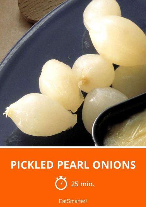 Pickled Pearl Onions - quick recipe - simple dish - A recipe idea by EAT SMARTER | European, Mediterranean, Swiss, Sour, Onion #rootvegetable #recipes Pickled Pearl Onions Recipe, Pickled Pearl Onions, Pearl Onions Recipe, Pearl Onion Recipe, Pearl Onions, Refrigerator Pickles, Roasted Onions, Root Vegetable, Recipe Simple