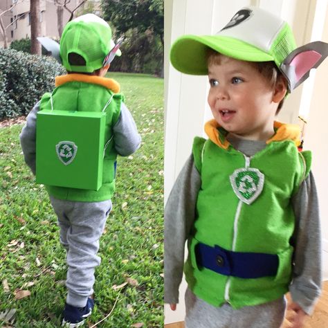 Rocky paw patrol DIY costume Paw Patrol Diy Costume, Rocky Paw Patrol Costume, Paw Patrol Kostüm, Paw Patrol Halloween Costume, Paw Patrol Outfit, Diy Costumes Kids Boys, Paw Patrol Costume, Paw Patrol Rocky, Cheap Halloween Costumes