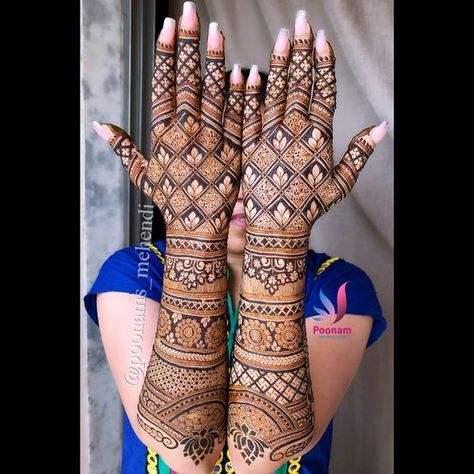 Wedding Mehendi For Bride Design, Backhand Bridal Mehandi Designs, Mahendiii Design Full Hand, Mehendi Designs For Groom Sister, Bridal Mahendi Latest, Bridal Mahendiii Design, Mehendi Design For Engagement Bride, Engagment Mehandi, Back Side Mehendi Design Stylish