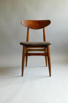 Danish Modern Living Room, Midcentury Chair, Danish Modern Chairs, Danish Dining Chairs, Danish Chair, Danish Modern Furniture, Teak Chairs, Elegant Chair, Danish Style