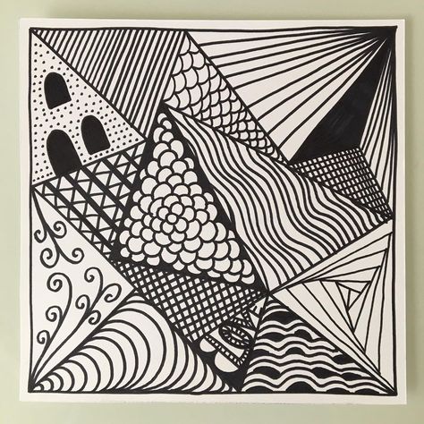 Perla Schippers on Instagram: “Zentangle: Patterned Triangles” Zentangle Art Triangle, Triangle Zentangle Patterns, Triangle Zentangle, Zen Doodle Art, Dutch Artists, Zen Doodle, Zentangle Patterns, Zentangle Art, Memory Card