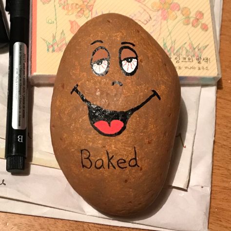 Baked potato by Tricia Miller Painting Ideas For Home Decor, Painting Ideas For Home, Art Pierre, Rock Painting Ideas, Painted Rocks Craft, Painted Rocks Diy, Rock Painting Ideas Easy, Rock Painting Patterns, Painting Rocks