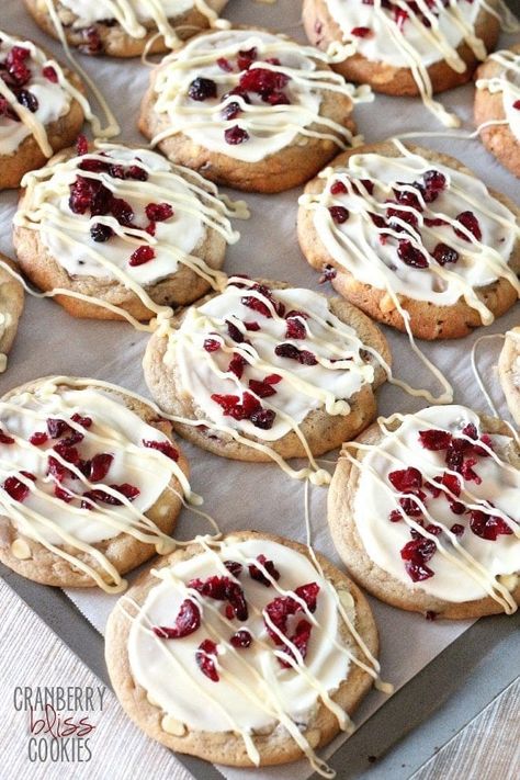 Cranberry Bliss Cookies | Cookies and Cups Cookies With Icing, Cranberry Bliss, Cookies And Cups, Xmas Desserts, Cranberry Cookies, Cranberry Recipes, Cheesecake Bites, Christmas Cooking, Cookies Recipes Christmas