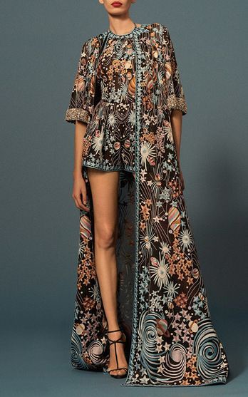 f4a4da9aa7eadfd23c7bdb7cf57b3112desc52458298ri Mode Kimono, Bohemian Vibes, Naeem Khan, 2019 Fashion, Looks Chic, 가을 패션, Fall 2016, Pre Fall, Couture Fashion