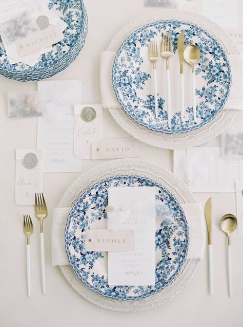 English Cottage Micro Wedding Inspiration via Magnolia Rouge Classic Weddings, Blue White Weddings, Ivy Rose, Bridal Shower Inspo, Bespoke Wedding Stationery, Cottage Wedding, Wedding Plates, Blue Themed Wedding, Portugal Wedding