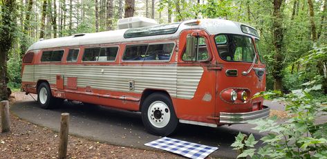 Vintage Motorhome, Bus Motorhome, Postcard Display, Motorhome Conversions, Mt Rainier National Park, Buses For Sale, Vintage Rv, Tour Bus, Mount Rainier National Park