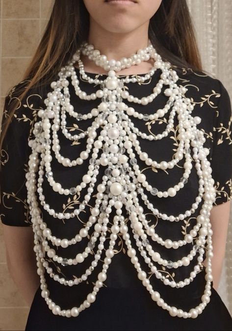 Pearl Harness, Harrowhark Nonagesimus, Beads Clothes, Unusual Clothes, Beaded Shirt, Pearls Diy, Avant Garde Fashion, Rave Outfits, Fashion Fabric