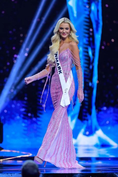 Miss Universe 2024: Evening Gowns, Pearl Crown & More Photos Pageant Evening Gowns Miss Usa, Miss Universe 2008, Miss Universe Dresses, Miss Universe Gowns, Pageant Evening Gowns, Beauty Pageant Dresses, Pearl Crown, Pageant Gown, Miss Usa