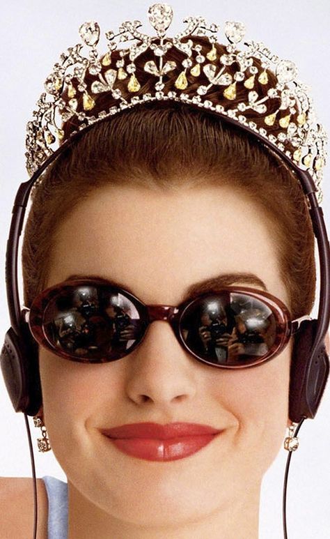 Princess Diaries Sunglasses, Princess Diaries Tiara, Princess Diaries Headphones, Princess Diaries Crown, Princess Diaries Cover, Princess Diaries Photoshoot, Princess Diaries Makeup, Princes Diaries Costume, The Princess Diaries Costume