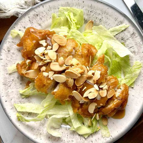 Almond Boneless Chicken Almond Chicken Chinese, Almond Boneless Chicken Recipe, Boneless Chicken Recipe, Almond Boneless Chicken, Fish And Chips Batter, Traditional Fish And Chips, Easy Fast Dinner Recipes, Chicken Chinese, Almond Chicken