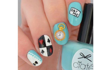 Create a Fairytale Look With 50 Fun and Easy Ideas For Disney Nails Simple Disney Nails, Disney Manicure, Alice In Wonderland Nails, Wonderland Nails, Chalkboard Nails, Disney Nails, Easter Nails, Art Fantasy, Nail Varnish