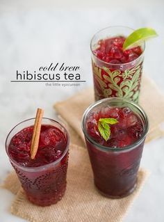 Cold Brew Hibiscus Tea (agua de jamaica)...can't wait for Roselle to bear more because I'm out! Types Of Drinks, Iced Tea Recipes, Tea Cocktails, Hibiscus Tea, Brewing Tea, Tea Recipes, Cold Brew, Mocktails, Summer Drinks