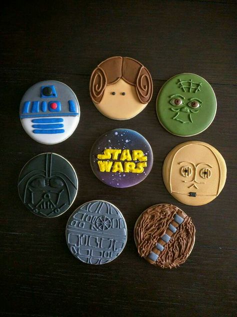 Star Wars Cookies                                                       … Star Wars Essen, Cookie Kits, Star Wars Cookies, Disney Desserts, Cupcakes Birthday, Cookie Decoration, Disney Cookies, Decorações Com Comidas, Star Wars Cake