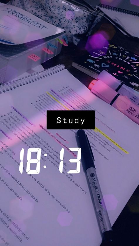 Estudiando paea los exámenes Study Time, Aesthetic Photo, Snapchat, Vision Board, Collage, Tumblr, History, Photography, Pins