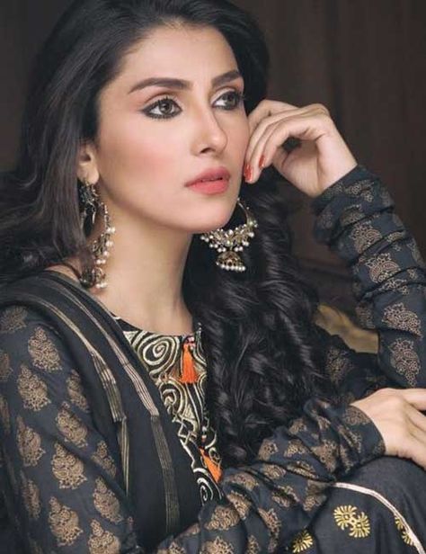 Pakistani Women, Ayeza Khan, Pakistan, Most Beautiful, Tv, Hair