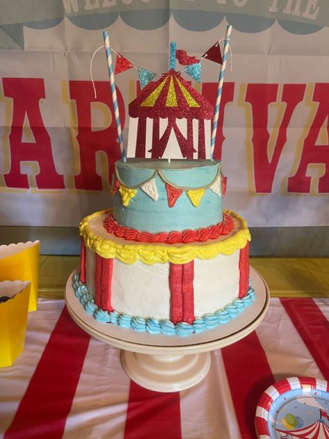 Carnival Themed Birthday Cake, Carnival Birthday Cake Ideas, Circus Cake Ideas, Carnival Cake Ideas, Carnival Theme Smash Cake, Carnival Theme Cake, Carnival Cake Ideas Simple, Carnival Birthday Cake Simple, Carnival Birthday Cake