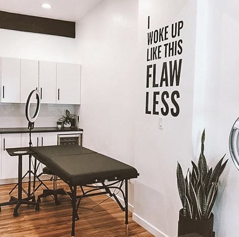 Microblading Room, Salon Goals, Facial Esthetician, Microblading Aftercare, Contouring For Beginners, Room Work, Lash Studio, The Healing Process, Beauty Business Cards