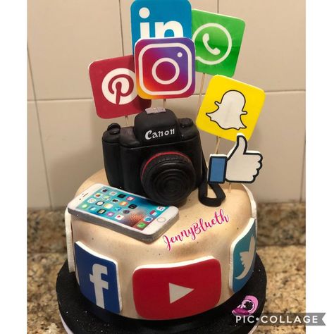 Jenny Blueth De Castro 🇻🇪🇵🇹 on Instagram: “Social Media Cake #cake #cakeart #cakedecorating #cakedecorator #cakeoftheday #pictureoftheday #fondant #fondantcake #sugar #sugarcake…” Social Media Cake, 13th Birthday Ideas, Health And Safety Poster, Chocolate Shoes, Decor Tort, Suprise Birthday, Safety Poster, Bday Shoot, Sugar Cake