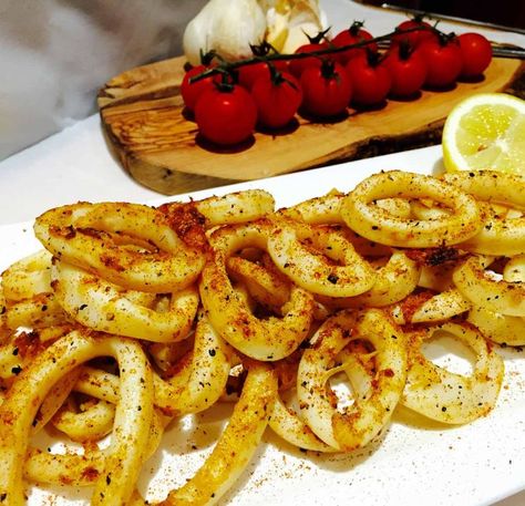 Spicy Calamari Recipe | Ramonas Cuisine Spicy Calamari, Calamari Rings, Calamari Recipe, Healthy Starters, Starter Dishes, Calamari Recipes, Slow Cooker Times, Healthy Appetizer Recipes, Paleo Dinner