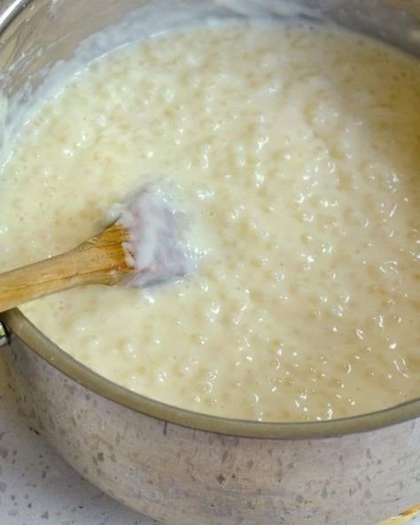 Egg Nog Tapioca Pudding, Mock Tapioca Pudding Christine Brown, Slow Cooker Tapioca Pudding, Tapioca Pudding Recipe Homemade, Strawberry Tapioca Pudding, How To Make Tapioca, Large Pearl Tapioca Pudding, Homemade Tapioca Pudding, Tapioca Pudding Recipe